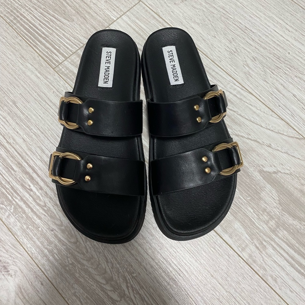 Steve Madden Hanni two strap sandals